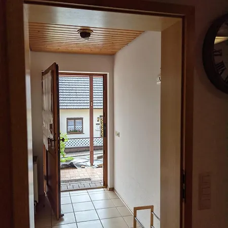 Apartment Ferienwohnung Ella Am Waldrand *
